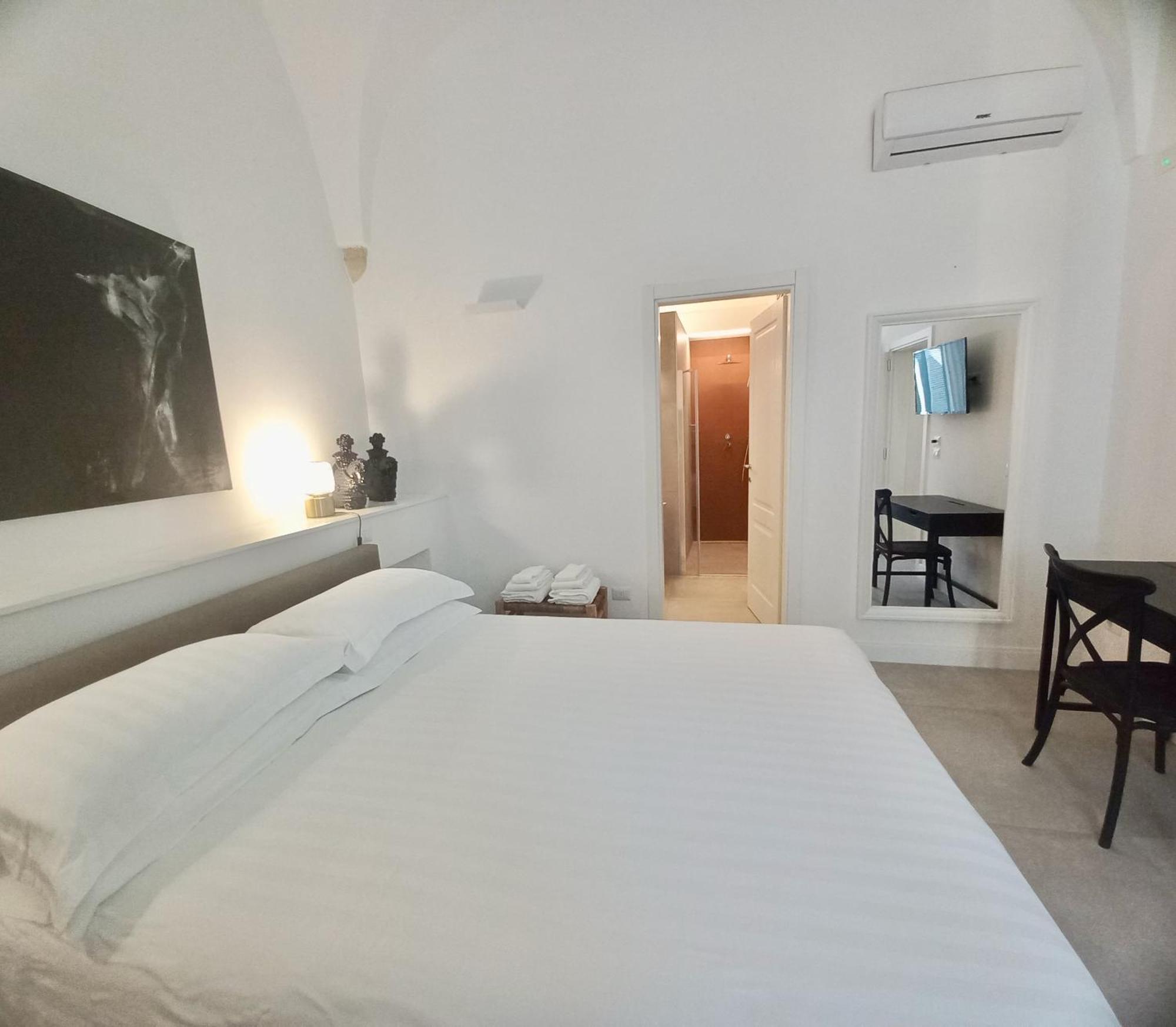 Li Frati Suite Lecce Exterior foto